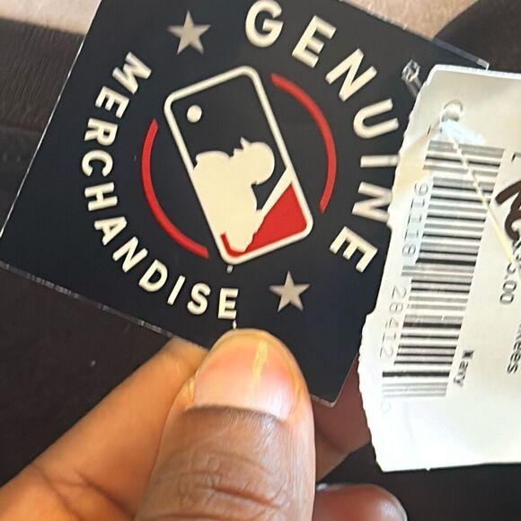 New York Yankees Women’s Size L Logo Tee Shirt Navy Blue Official MLB Merch NWT - Picture 8 of 10